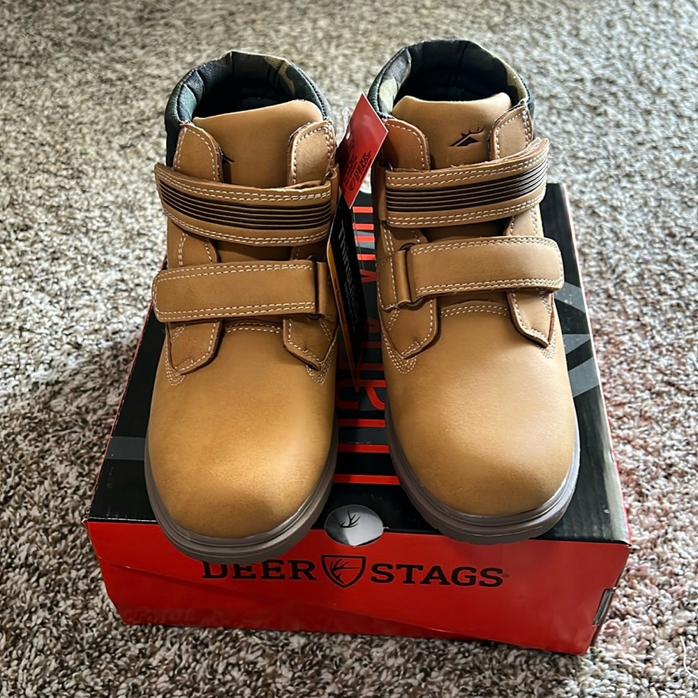 Deer stags US YOUTH SIZE 2 M boots (WHEAT/Camo)